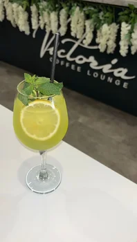 Limoncello Spritz